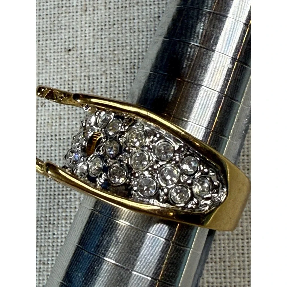 Ivana Trump Vintage Y2K statement crystals size 8 ring setting‎